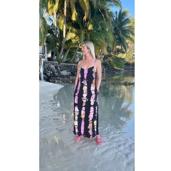 BUSAYO COLLECTIVE Black Pink Tie-Dye V-Neck Slip Style Dress Size Small - Picture 4 of 11